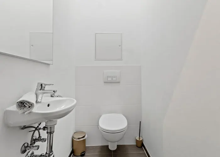 Apartamento U1 Metro Nearby - 1-br - Fast Wi-fi *