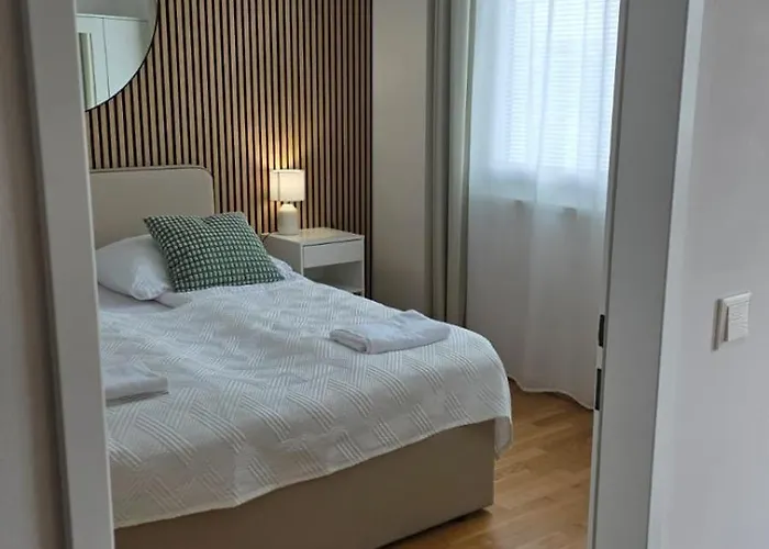 Apartamento U1 Metro Nearby - 1-br - Fast Wi-fi *